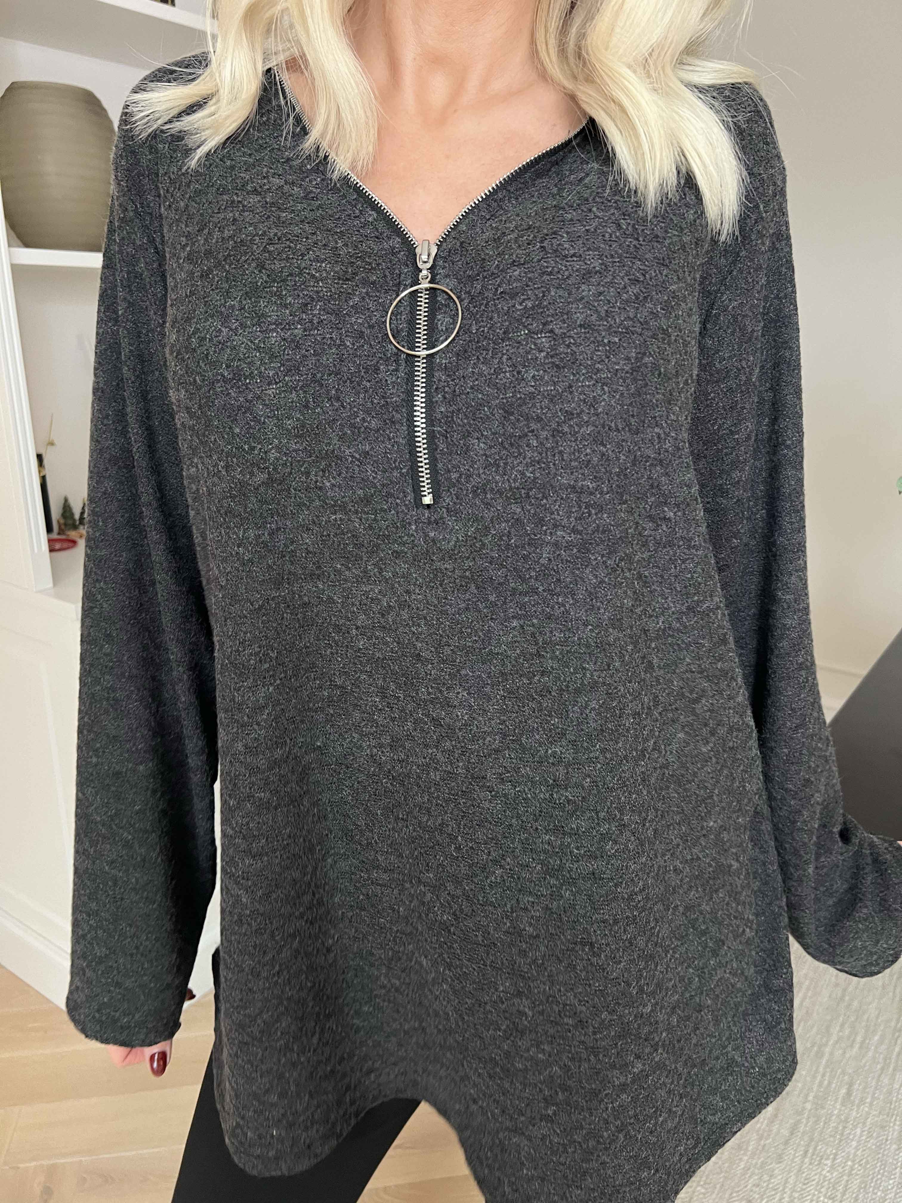 Dido - Simpel tunika i let strik med lynlås